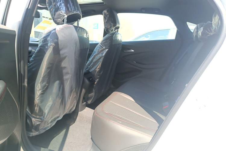 Used Buick Verano 2023 Pro GS Hunter Wind Edition Left Rear Seat