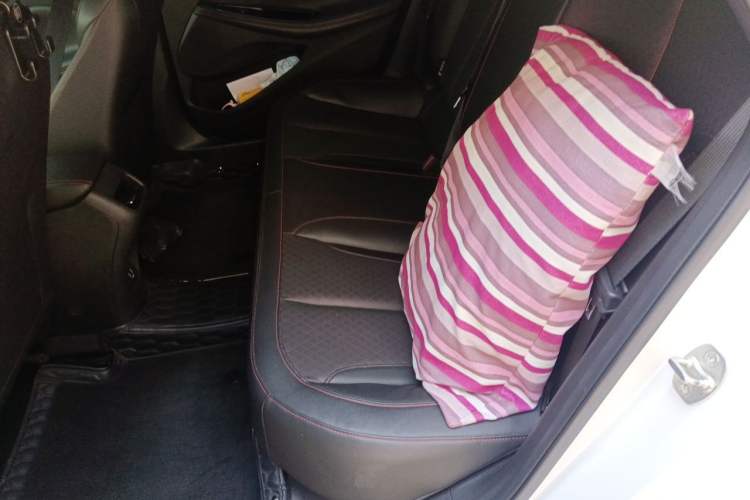 Used Buick Verano 2023 Pro GS Hunter Wind Edition Left Rear Seat