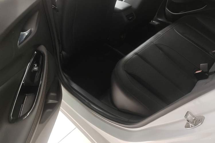 Used Buick Verano 2023 Pro Enjoyment Edition Left Rear Seat