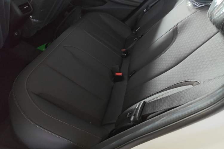 Used Buick Verano 2023 Pro Enjoyment Edition Left Rear Seat