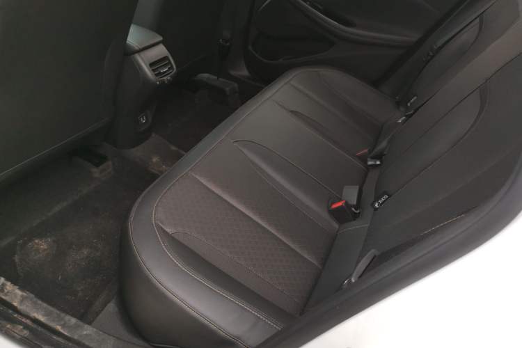 Used Buick Verano 2023 Pro Enjoyment Edition Left Rear Seat