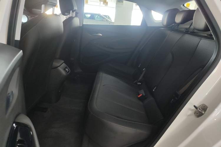 Used Buick Verano 2023 Pro Enjoyment Edition Left Rear Seat