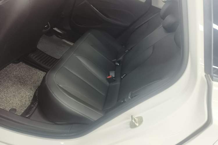 Used Buick Verano 2023 Pro Enjoyment Edition Left Rear Seat