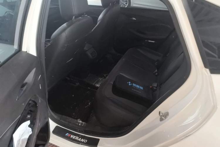 Used Buick Verano 2023 Pro GS Hunter Wind Edition Left Rear Seat