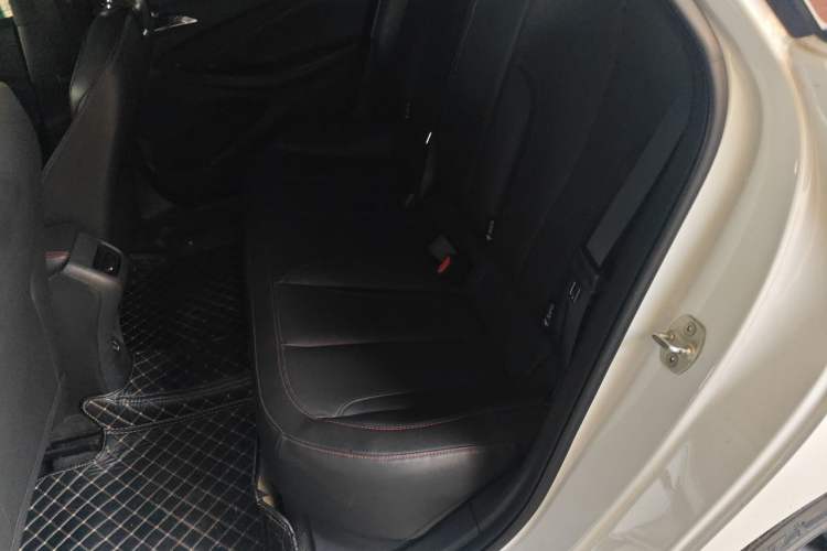Used Buick Verano 2023 Pro GS Hunter Wind Edition Left Rear Seat