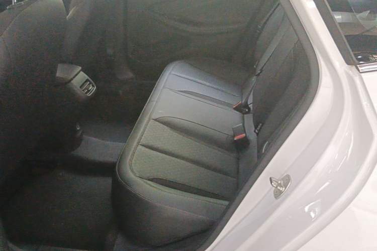 Used Buick Verano 2023 Pro Enjoyment Edition Left Rear Seat
