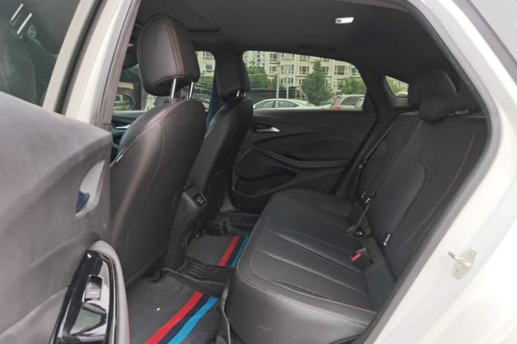 Used Buick Verano 2023 Pro GS Hunter Wind Edition Left Rear Seat