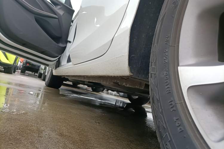 Used Buick Verano 2023 Pro Enjoyment Edition Left Side Sill