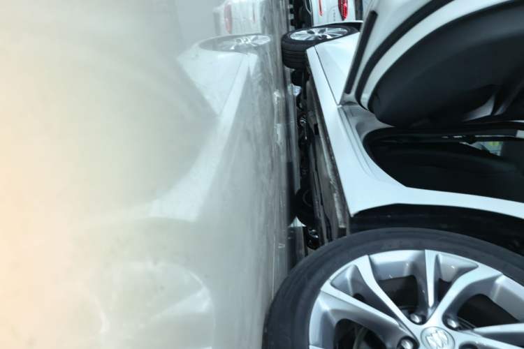 Used Buick Verano 2023 Pro Enjoyment Edition Left Side Sill