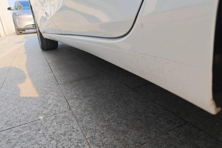 Used Buick Verano 2023 Pro Enjoyment Edition Left Side Sill