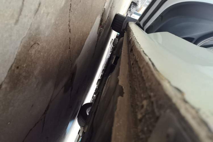 Used Buick Verano 2023 Pro Enjoyment Edition Left Side Sill