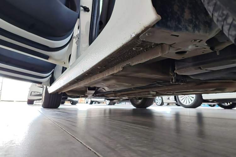 Used Buick Verano 2023 Pro Enjoyment Edition Left Side Sill