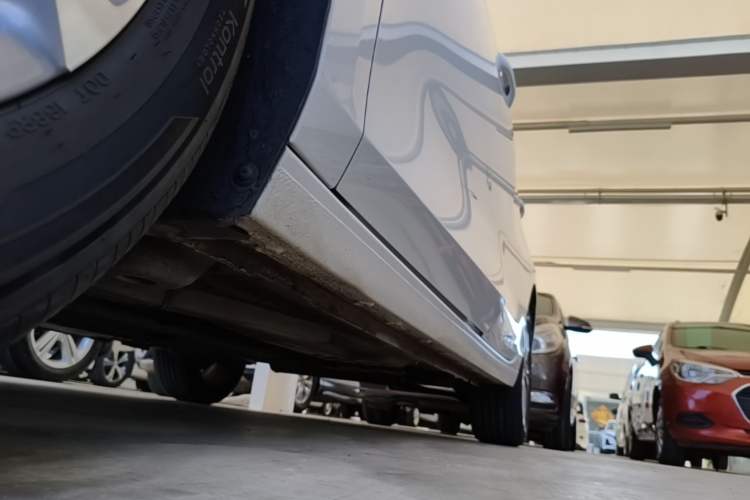 Used Buick Verano 2023 Pro Enjoyment Edition Left Side Sill