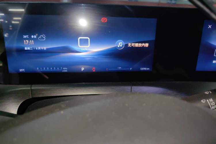 Used Buick Verano 2023 Pro GS Swift Edition Odometer Close Up