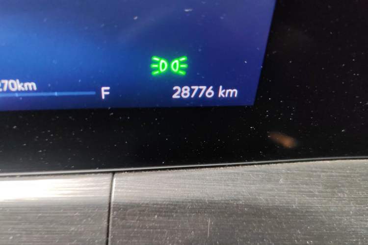 Used Buick Verano 2023 Pro GS Hunter Wind Edition Odometer Close Up