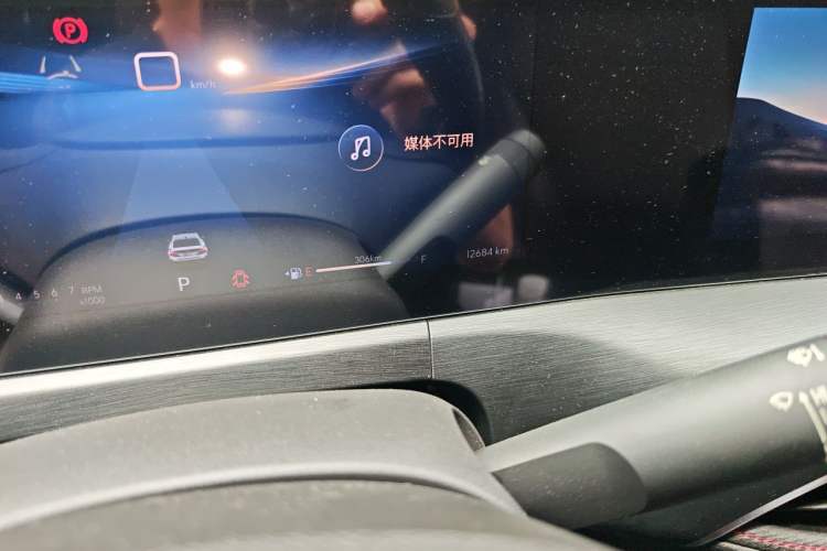 Used Buick Verano 2023 Pro GS Hunter Wind Edition Odometer Close Up