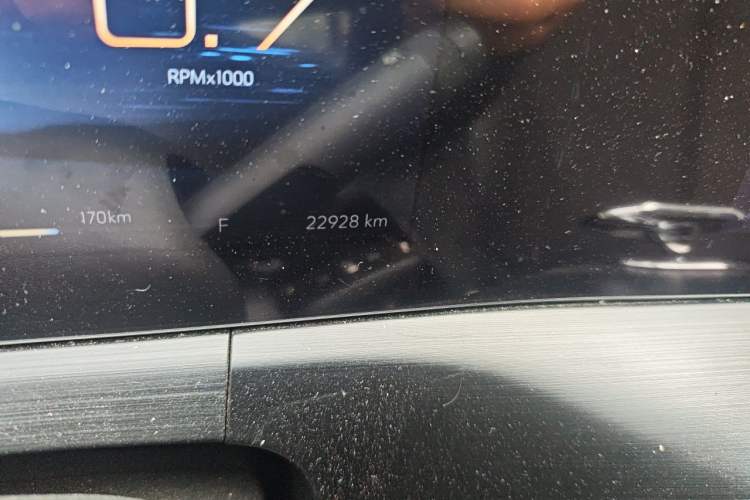 Used Buick Verano 2023 Pro Enjoyment Edition Odometer Close Up