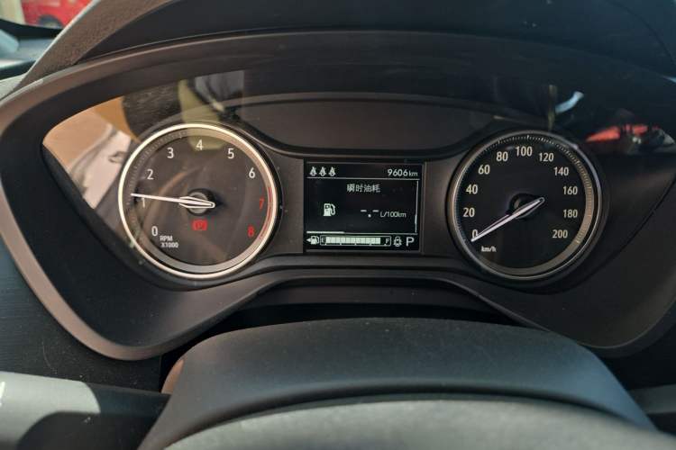 Used Buick Verano 2023 Pro Le Yi Edition Odometer Close Up