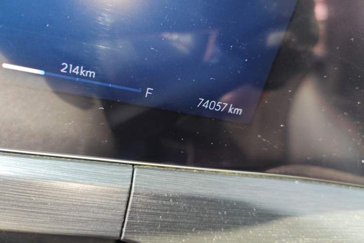 Used Buick Verano 2023 Pro GS Swift Edition Odometer Close Up