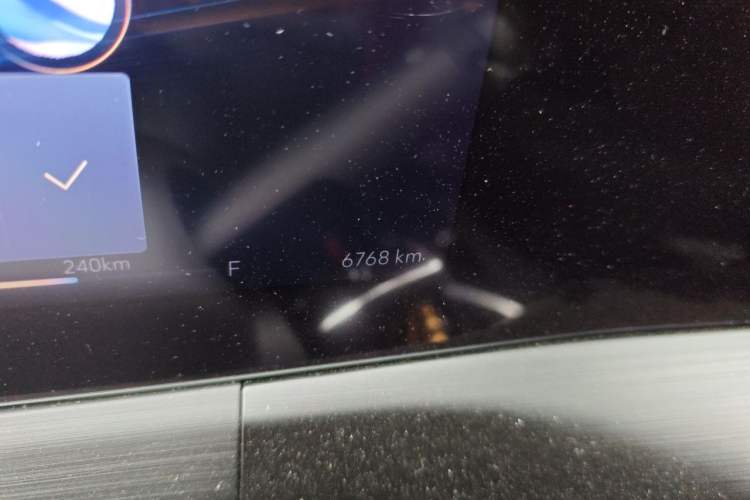 Used Buick Verano 2023 Pro Enjoyment Edition Odometer Close Up
