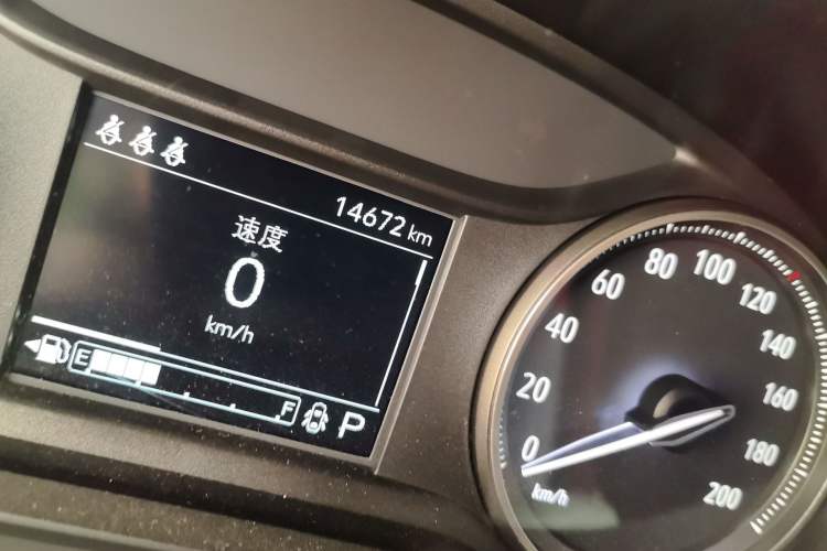 Used Buick Verano 2023 Pro Le Yi Edition Odometer Close Up