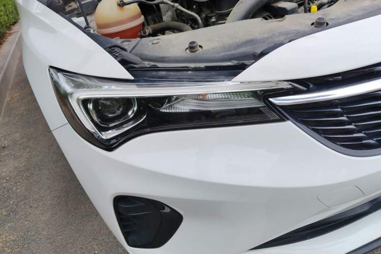 Used Buick Verano 2023 Pro Enjoyment Edition Right Front Headlight
