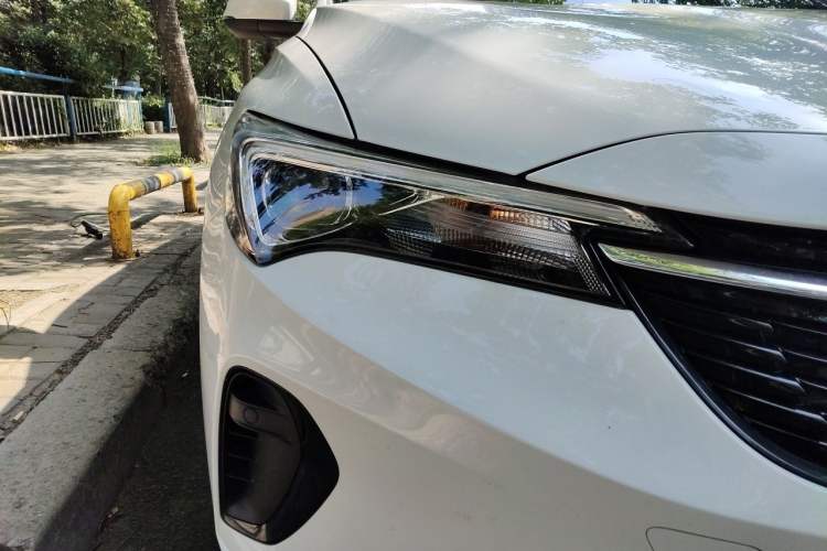 Used Buick Verano 2023 Pro Enjoyment Edition Right Front Headlight