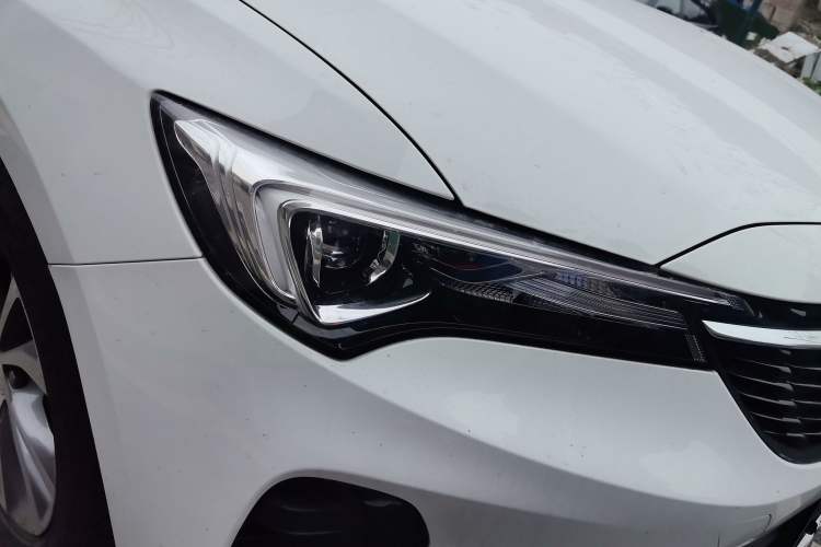 Used Buick Verano 2023 Pro Enjoyment Edition Right Front Headlight