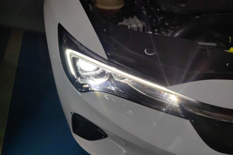 Used Buick Verano 2023 Pro Enjoyment Edition Right Front Headlight