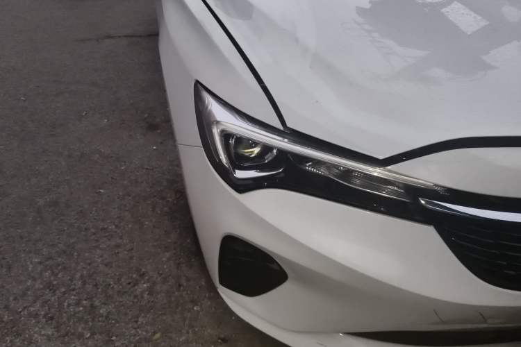 Used Buick Verano 2023 Pro Enjoyment Edition Right Front Headlight