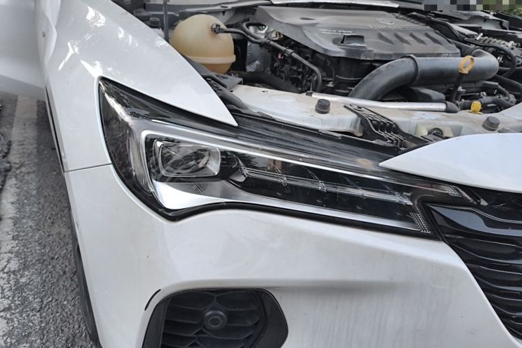 Used Buick Verano 2023 Pro GS Swift Edition Right Front Headlight