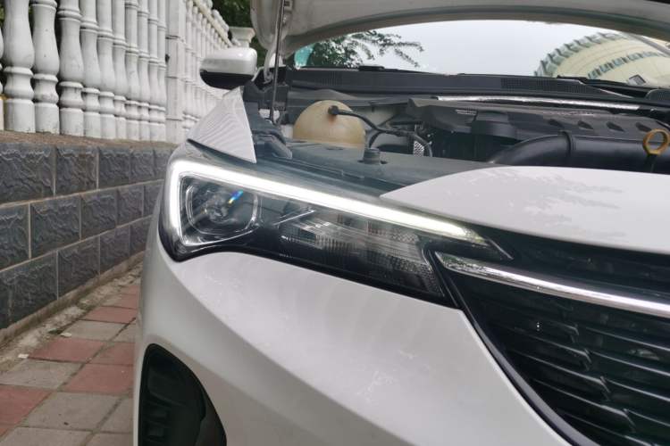 Used Buick Verano 2023 Pro Enjoyment Edition Right Front Headlight