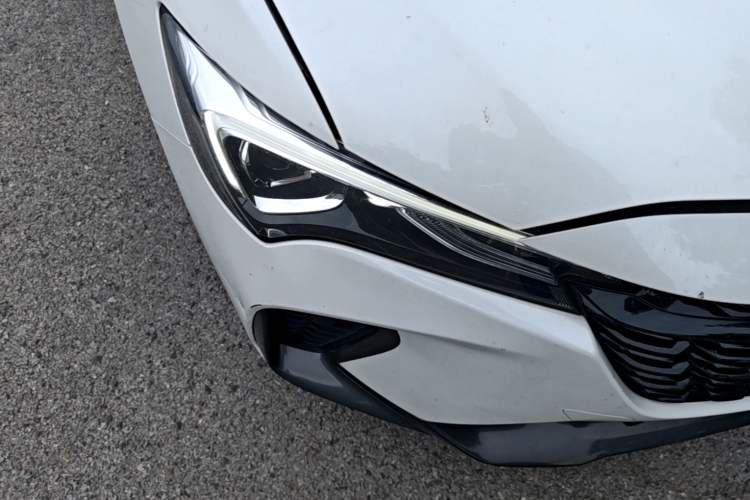 Used Buick Verano 2023 Pro GS Hunter Wind Edition Right Front Headlight
