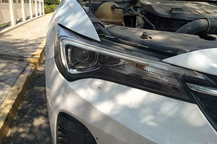 Used Buick Verano 2023 Pro Enjoyment Edition Right Front Headlight