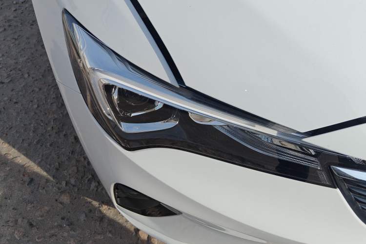 Used Buick Verano 2023 Pro Enjoyment Edition Right Front Headlight
