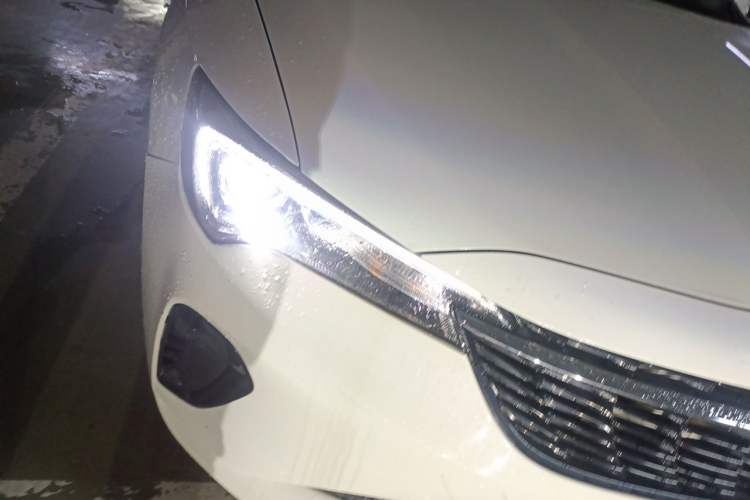 Used Buick Verano 2023 Pro Enjoyment Edition Right Front Headlight