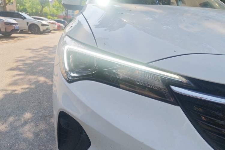 Used Buick Verano 2023 Pro Enjoyment Edition Right Front Headlight
