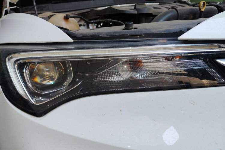 Used Buick Verano 2023 Pro Le Yi Edition Right Front Headlight