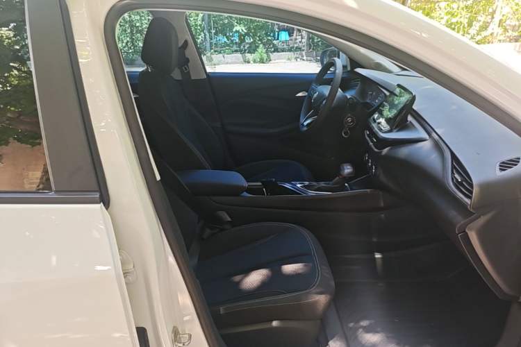 Used Buick Verano 2023 Pro Le Yi Edition Right Front Seat