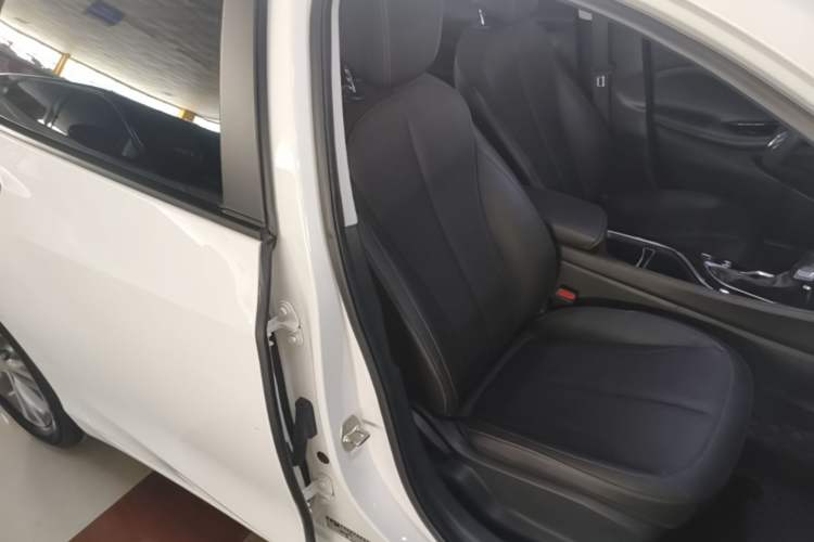 Used Buick Verano 2023 Pro Enjoyment Edition Right Front Seat