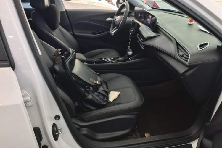 Used Buick Verano 2023 Pro Enjoyment Edition Right Front Seat