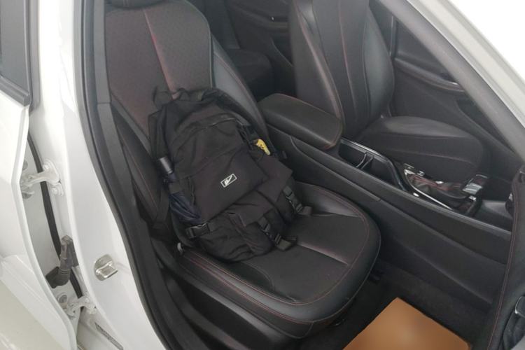 Used Buick Verano 2023 Pro GS Hunter Wind Edition Right Front Seat