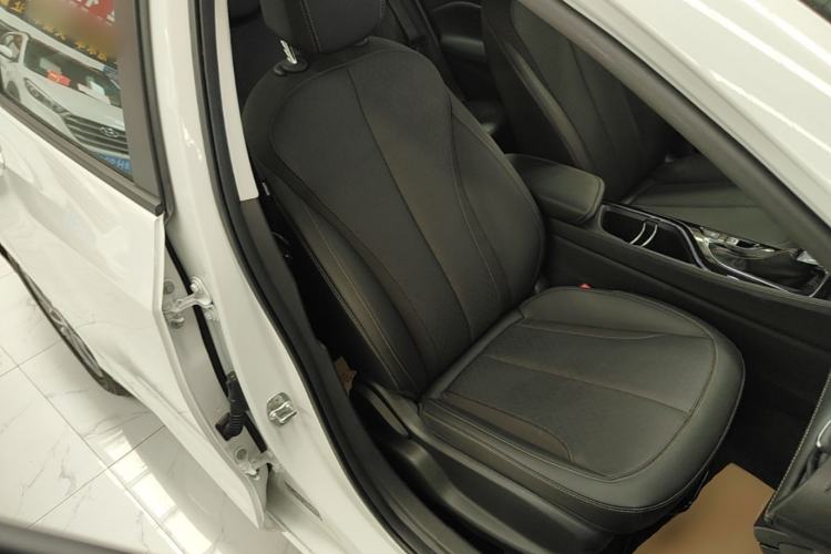 Used Buick Verano 2023 Pro Enjoyment Edition Right Front Seat