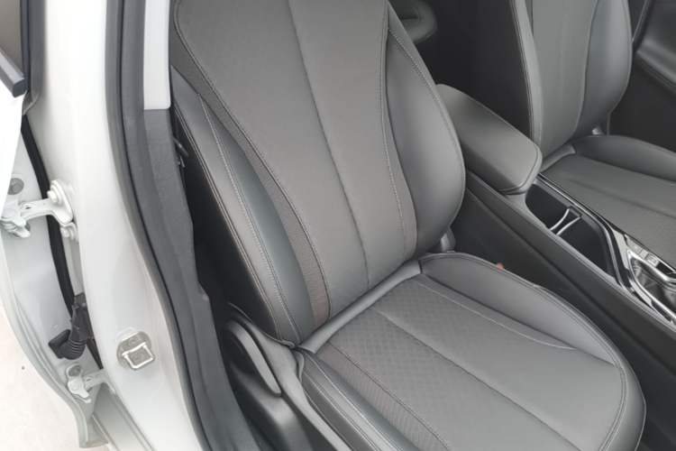 Used Buick Verano 2023 Pro Enjoyment Edition Right Front Seat