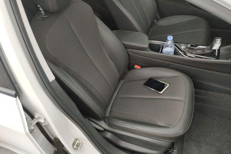 Used Buick Verano 2023 Pro Enjoyment Edition Right Front Seat