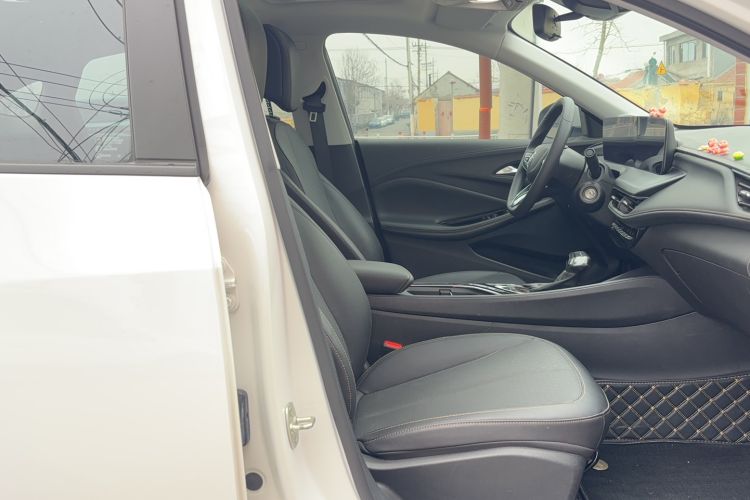 Used Buick Verano 2023 Pro Enjoyment Edition Right Front Seat