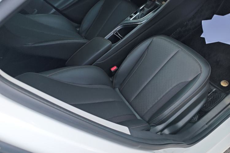 Used Buick Verano 2023 Pro Enjoyment Edition Right Front Seat