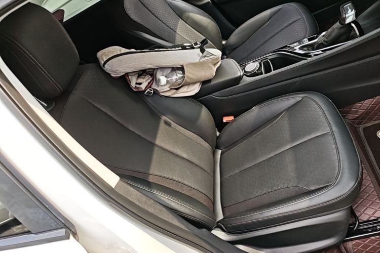 Used Buick Verano 2023 Pro Enjoyment Edition Right Front Seat