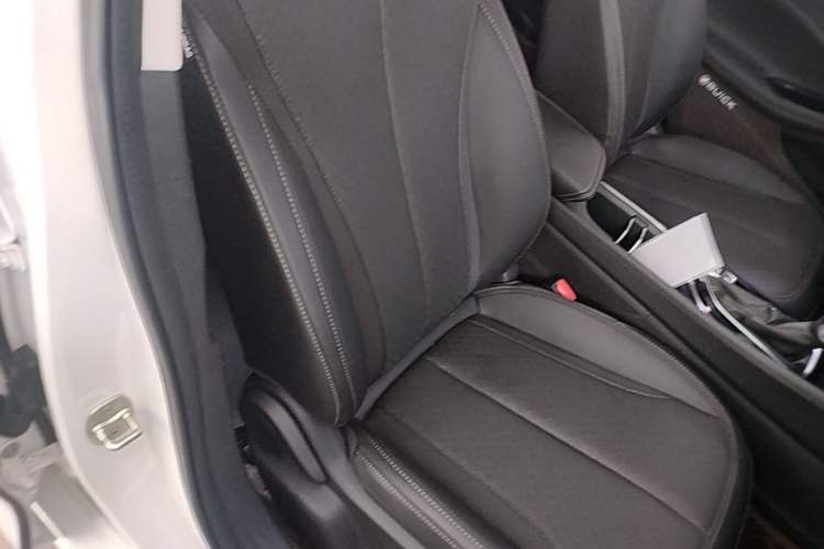 Used Buick Verano 2023 Pro Enjoyment Edition Right Front Seat