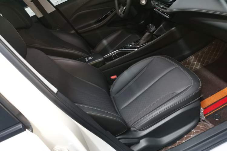 Used Buick Verano 2023 Pro Enjoyment Edition Right Front Seat